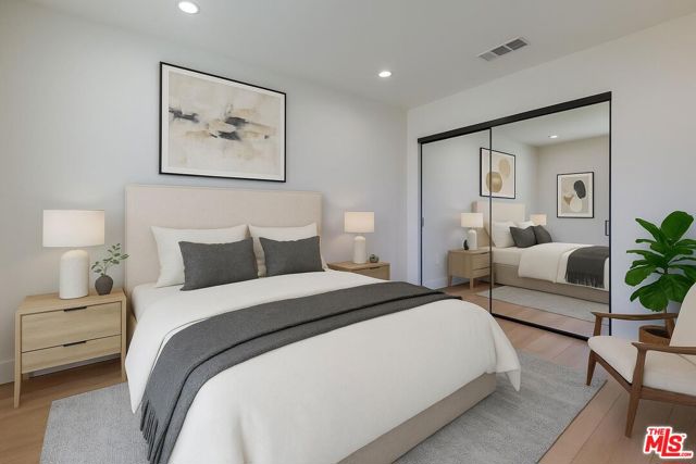 7444 Ostrom Avenue, Lake Balboa CA: https://media.crmls.org/mediaz/fd0992d0-9ca7-4530-a0ec-e2df1c7a67f2.jpg