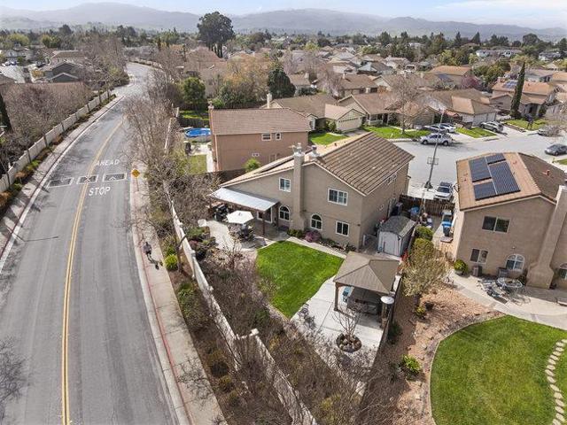 1980 Ponderosa Court, Hollister CA: https://media.crmls.org/mediaz/fd09b607-870f-4c12-8b2f-3e7e68baf20e.jpg