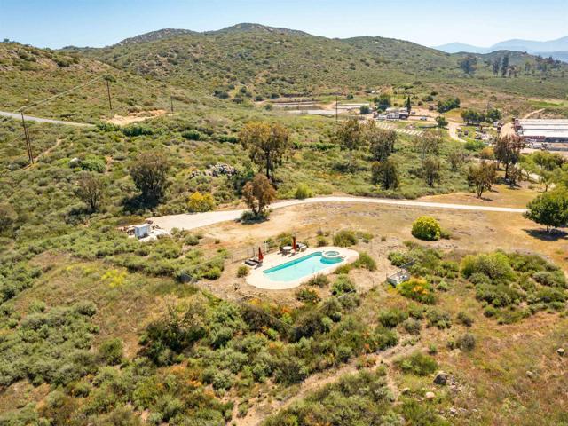 Detail Gallery Image 17 of 42 For 18405 Rangeland Rd, Ramona,  CA 92065 - – Beds | – Baths
