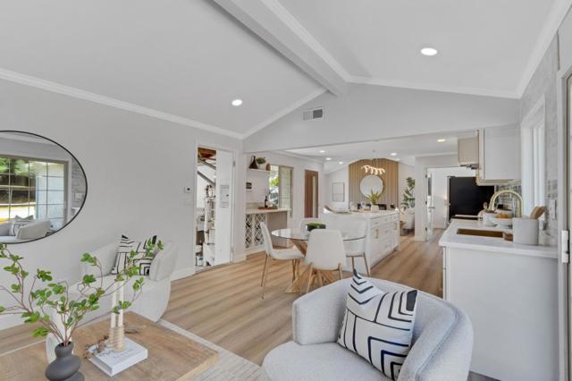 5194 Running Bear Drive, San Jose CA: https://media.crmls.org/mediaz/fd0a6e36-107f-4475-a307-81bc7ab878dd.jpg