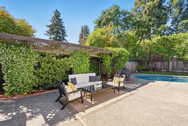1250 Dewey Street, Redwood City CA: https://media.crmls.org/mediaz/fd0afa56-e716-40f4-a496-296749a0fb27.jpg