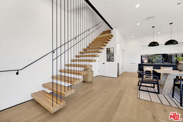 5868 Saturn Street, Los Angeles CA: https://media.crmls.org/mediaz/fd0b1f24-0fbc-4820-9975-6d6729e3d084.jpg