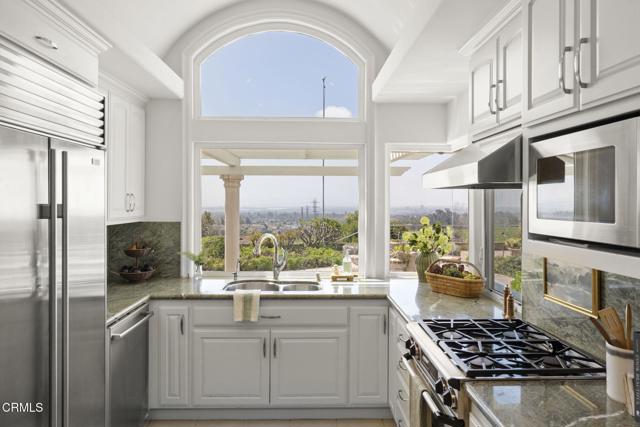 7090 El Malabar Drive, Ventura CA: https://media.crmls.org/mediaz/fd0c1d35-996f-491e-89e1-e56f4c87e074.jpg