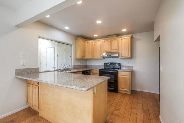 Detail Gallery Image 8 of 28 For 213 Countryhaven Rd, Encinitas,  CA 92024 - 3 Beds | 2/1 Baths