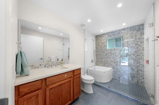 3928 La Cresta Way, Bonita CA: https://media.crmls.org/mediaz/fd0cab87-47b2-4530-844c-ce5b6003e5ba.jpg
