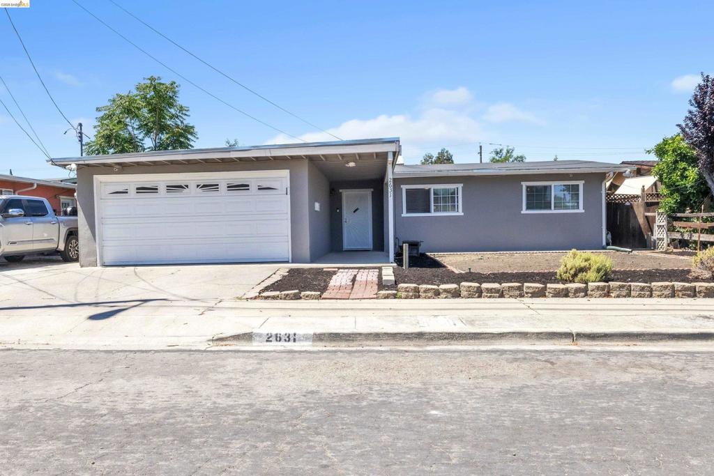 2631 Mayfair Ave