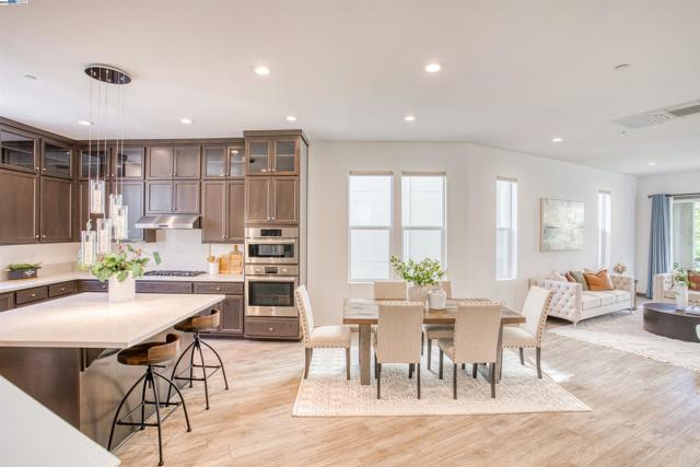 5792 Barley Rd, Dublin CA: https://media.crmls.org/mediaz/fd0d1c0f-6e0d-43ab-8de9-f9ef92953ed7.jpg