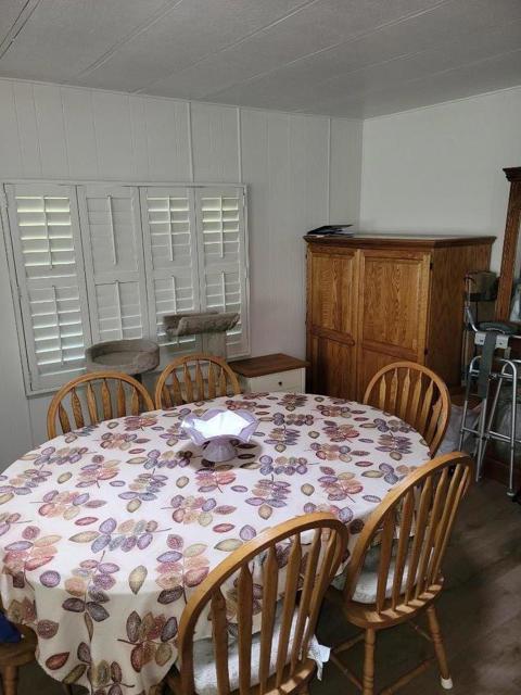 548 Mill Pond Drive, San Jose CA: https://media.crmls.org/mediaz/fd0d4507-cfbd-4988-8670-56fcdb03cd47.jpg