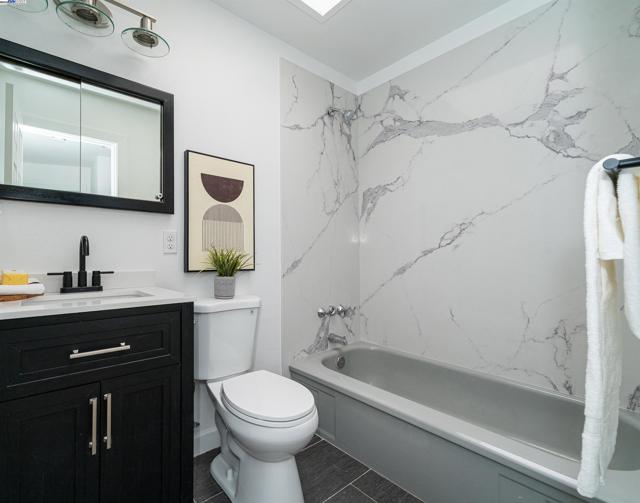 1172 Pine St, Livermore CA: https://media.crmls.org/mediaz/fd0d8a11-caab-42cd-9811-a6d57941cbe6.jpg