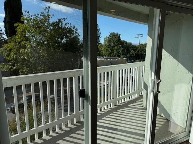 467 Clinton Street, Redwood City CA: https://media.crmls.org/mediaz/fd0da6da-caa3-407f-92cc-7c6b1f5ccb92.jpg