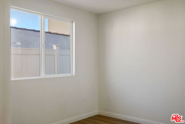 8779 S Hobart Boulevard, Los Angeles CA: https://media.crmls.org/mediaz/fd0e911b-eb50-4dbd-b58e-a7bfb07bfbf9.jpg