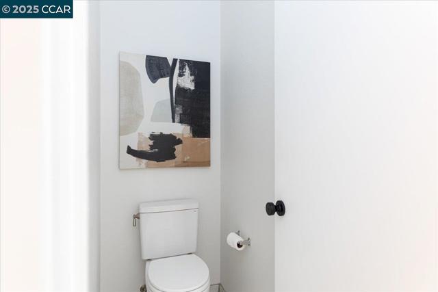 109 Cardoza, Hercules CA: https://media.crmls.org/mediaz/fd0ef385-b8ce-4994-8b49-326afadbaa74.jpg