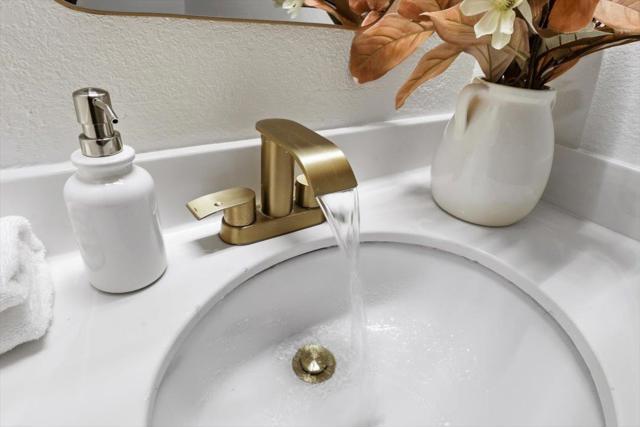 812 Ram Lane, Foster City CA: https://media.crmls.org/mediaz/fd0f0b42-506d-4cbb-ac52-39aa1c646977.jpg