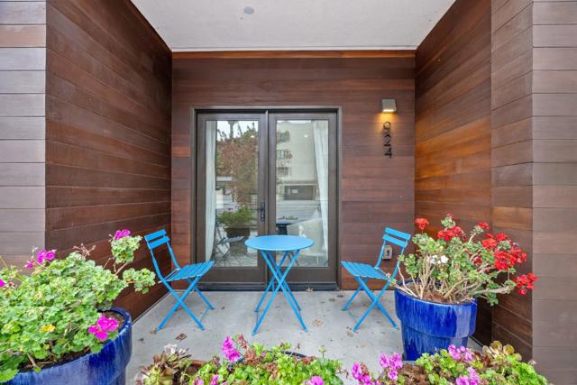 924 Woodside Road, Redwood City CA: https://media.crmls.org/mediaz/fd0f729b-7b2f-4def-93de-9f7c8cb6145a.jpg