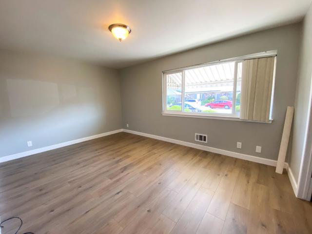 2831 Malabar Avenue, Santa Clara CA: https://media.crmls.org/mediaz/fd0f8a32-649c-40a1-befe-de43b95f136a.jpg