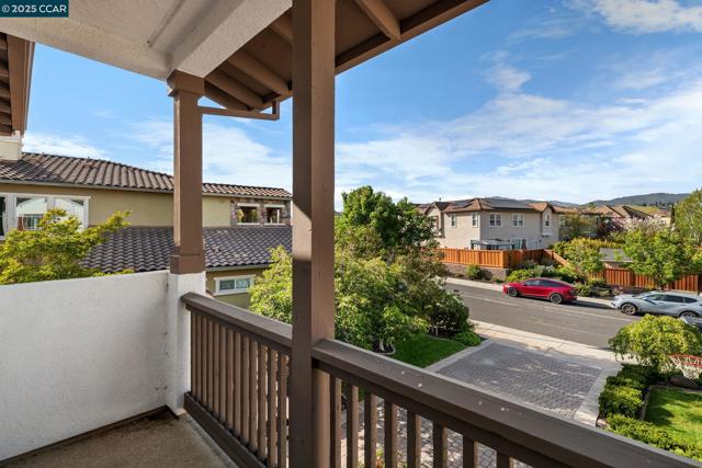 1656 Colchester St, Danville CA: https://media.crmls.org/mediaz/fd0f98f0-6b0e-4385-9fd4-a6a75fe28adb.jpg