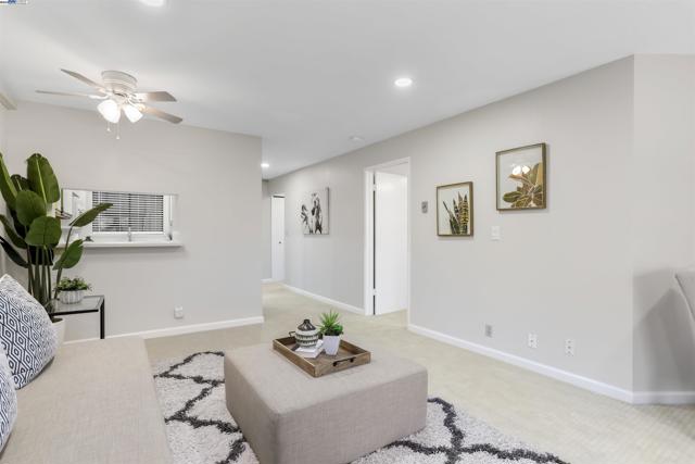 320 Peninsula Ave, San Mateo CA: https://media.crmls.org/mediaz/fd0fb4ba-53e7-4624-a8ba-5f13a0661a33.jpg