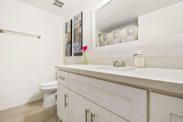 Detail Gallery Image 22 of 31 For 2352 Altisma Way #13,  Carlsbad,  CA 92009 - 2 Beds | 2 Baths