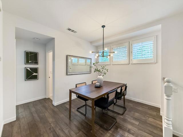 311 Geary Way, Mountain View CA: https://media.crmls.org/mediaz/fd11e772-a9dd-4677-b3e7-9b4c6accef4c.jpg