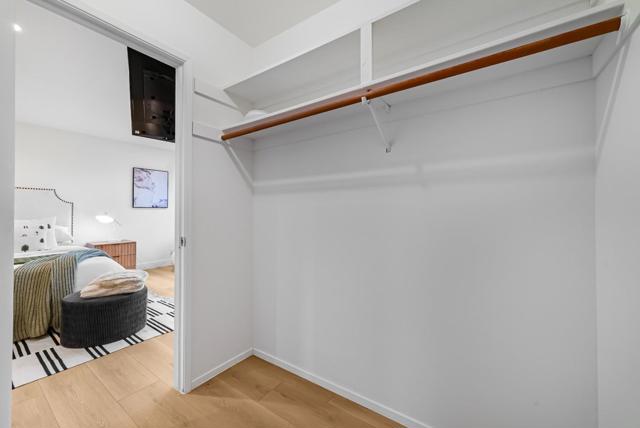 707 Santa Cruz Lane, Foster City CA: https://media.crmls.org/mediaz/fd12aa65-2211-42a4-a1a9-b2357e82db92.jpg
