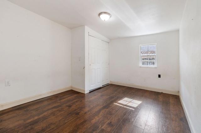 335 W 20th Street, Merced CA: https://media.crmls.org/mediaz/fd133d66-5ee1-4d50-b91b-e842921f28b5.jpg