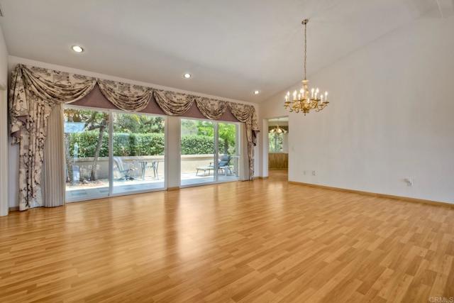 61 Via Larga Vista, Bonsall CA: https://media.crmls.org/mediaz/fd147f2b-3859-4f0a-be3f-f05d1b5c23e3.jpg