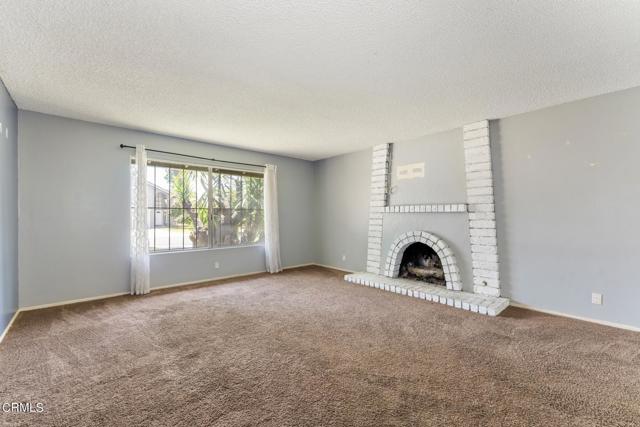 Detail Gallery Image 4 of 33 For 1313 Marcella Ln, Santa Ana,  CA 92706 - 4 Beds | 2 Baths