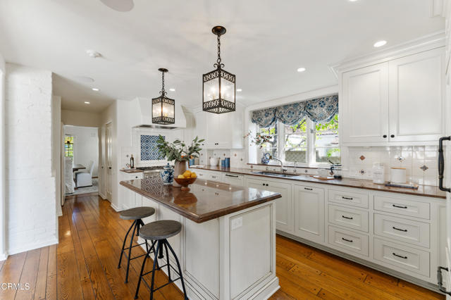1400 Pasqualito Drive, San Marino CA: https://media.crmls.org/mediaz/fd15c102-adc4-4040-8b53-185133efc862.jpg