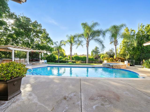 3097 High Meadow Ln, San Jose CA: https://media.crmls.org/mediaz/fd161200-61e7-4b4e-abe2-cd0827d06667.jpg