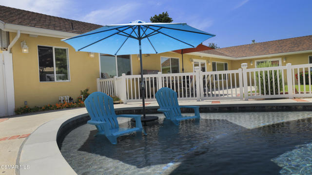 876 Emerson Street, Thousand Oaks CA: https://media.crmls.org/mediaz/fd1617c2-4c2e-4257-98b7-8c50de54f909.jpg