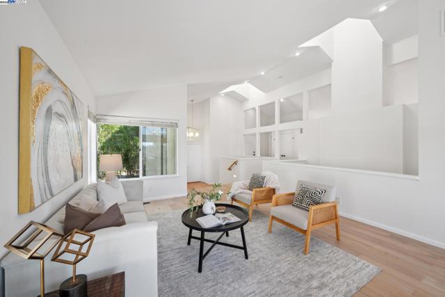 447 Donner Way, San Ramon CA: https://media.crmls.org/mediaz/fd162f49-d363-4b75-a82b-e15dd584e935.jpg