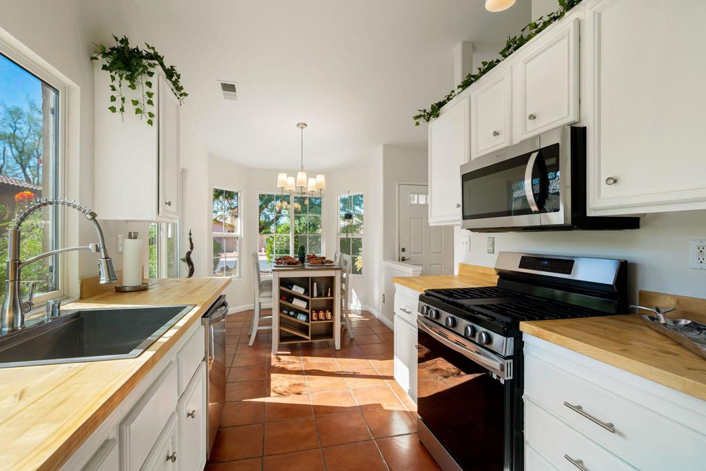 MLS #219138342DA image #16