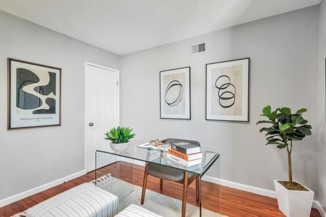 856 Erickson Lane, Foster City CA: https://media.crmls.org/mediaz/fd166696-24df-4ffe-8ffb-fddf7c834772.jpg