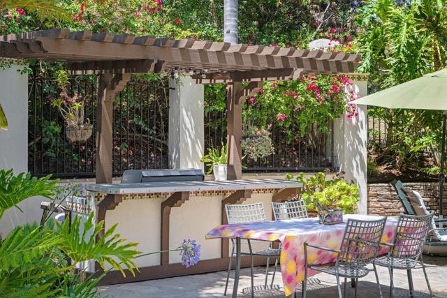 2930 Rancho Cortes, Carlsbad CA: https://media.crmls.org/mediaz/fd18b236-ef18-40fd-a513-582603f58cc8.jpg