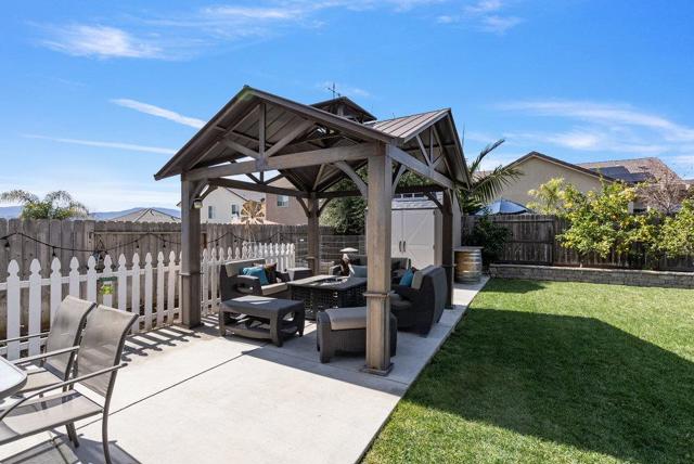 1618 Lily Court, Hollister CA: https://media.crmls.org/mediaz/fd18cb57-feda-49a4-a622-09a28ee49448.jpg