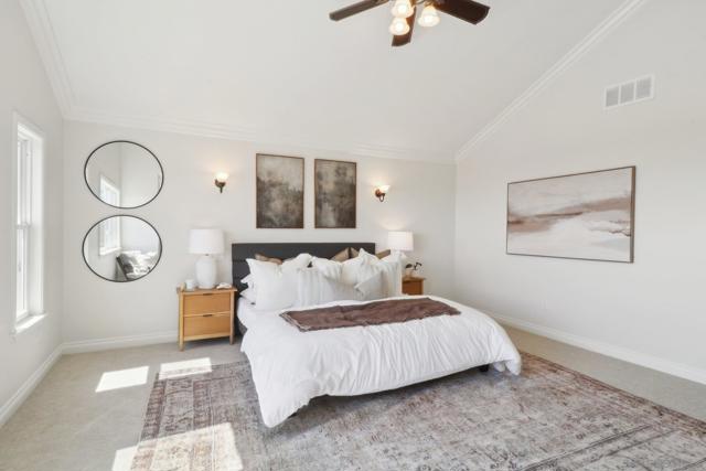 2142 Bulrush, San Diego CA: https://media.crmls.org/mediaz/fd19c687-aa5e-4ba1-8773-091fb8cec0e7.jpg