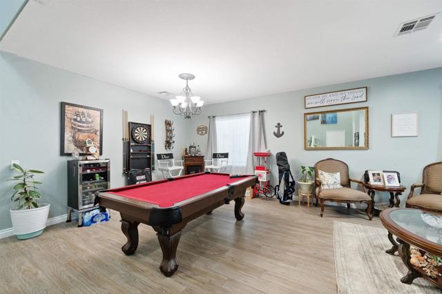 29330 Wrangler Dr, Murrieta CA: https://media.crmls.org/mediaz/fd19d910-b172-4803-9843-099ac447ca47.jpg