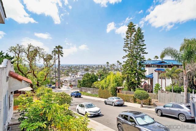 4467 Long Branch Ave, San Diego CA: https://media.crmls.org/mediaz/fd19e777-34c2-4651-9897-6c2d936d2d2f.jpg