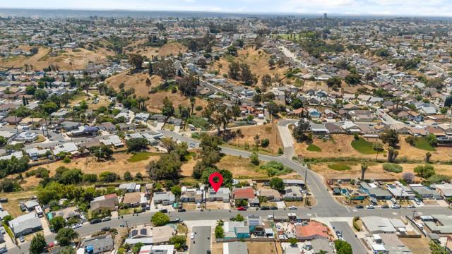 7355 Jamacha Rd, San Diego CA: https://media.crmls.org/mediaz/fd19fddc-743c-4c6e-90c5-e998ff2330df.jpg