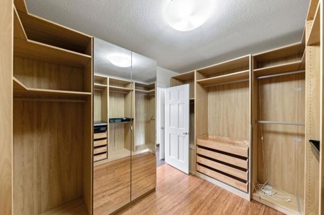 1035 Macadamia Drive, Hillsborough CA: https://media.crmls.org/mediaz/fd1a3ed6-8395-4e6f-b485-d02b162aac6a.jpg