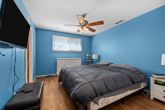 3996 Hatton Street, San Diego CA: https://media.crmls.org/mediaz/fd1a767b-1a44-42b8-8fca-586729f10b1f.jpg