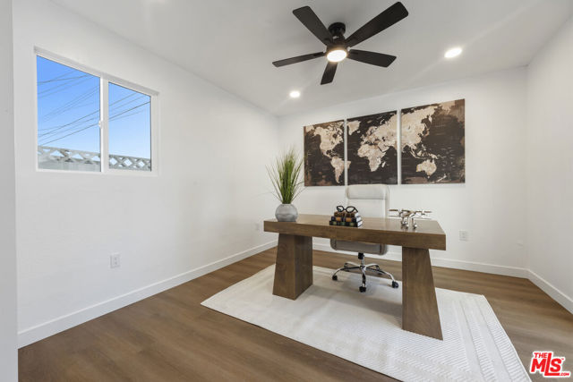 Image 39 of 70 For 19203 Galway Avenue