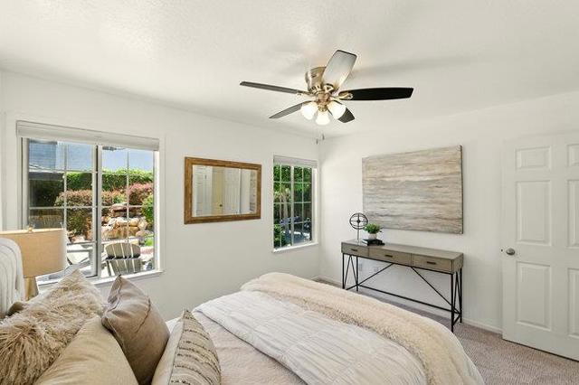 1943 Kentucky Street, Redwood City CA: https://media.crmls.org/mediaz/fd1b3785-05e7-453f-b8ed-10301bdb2517.jpg