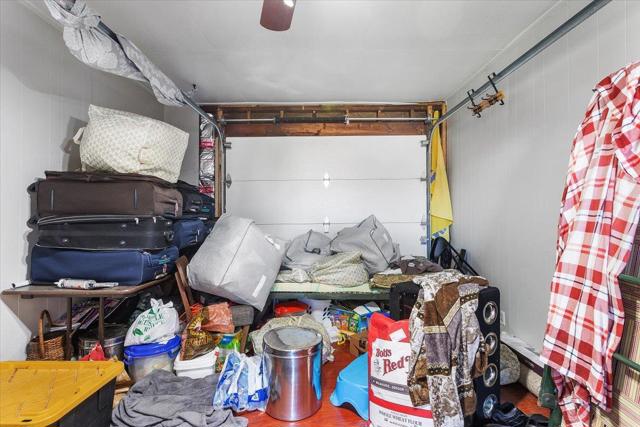 33834 9th Street, Union City CA: https://media.crmls.org/mediaz/fd1b8206-fe0f-4c3a-87cb-52c116e90f17.jpg