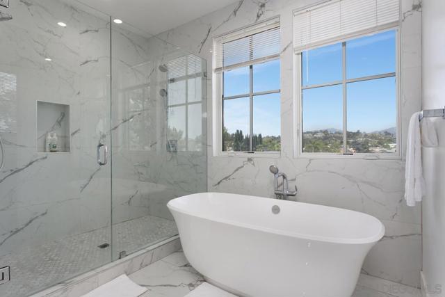 12410 Aria Ct, Poway CA: https://media.crmls.org/mediaz/fd1bf252-2ea5-491b-9a1c-247cacbc0fdf.jpg