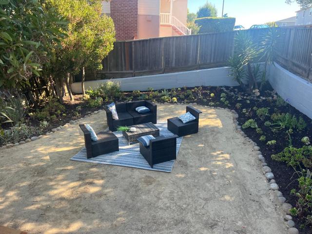 632 W 39th Avenue, San Mateo CA: https://media.crmls.org/mediaz/fd1dd486-8471-4279-a86a-587d82f087d1.jpg