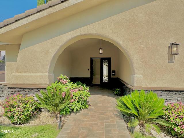 Detail Gallery Image 3 of 30 For 10462 Yarmouth Ave, Granada Hills,  CA 91344 - 4 Beds | 2 Baths