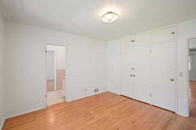 108 W Kenneth Road, Glendale CA: https://media.crmls.org/mediaz/fd1ddb18-94b3-4a65-a662-69fe4c365c99.jpg