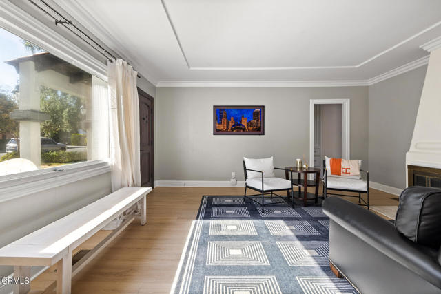 404 Rosemont Boulevard, San Gabriel CA: https://media.crmls.org/mediaz/fd1ff374-fe62-468b-a85a-c6c59a0b62e1.jpg