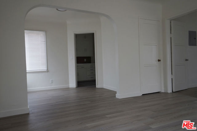 1526 W 83rd Street, Los Angeles CA: https://media.crmls.org/mediaz/fd21c384-47d9-4962-b12e-e6b4c00e855d.jpg